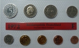     JS-72F~0.0 Jahressatz 72F PP 9 Münzen JS-72F 35,00 EUR Differenzbesteuert nach §25a UstG zzgl. Versand